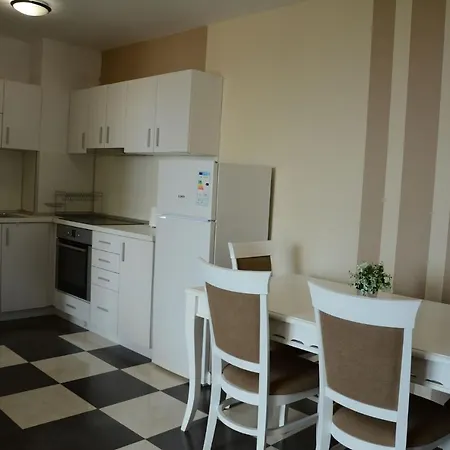 Hotel apartamentowy Flora Beach Private *