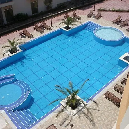 Hotel apartamentowy Flora Beach Private