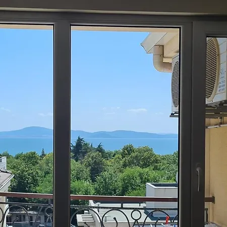 Flora Beach Private * Gmina Pomorie