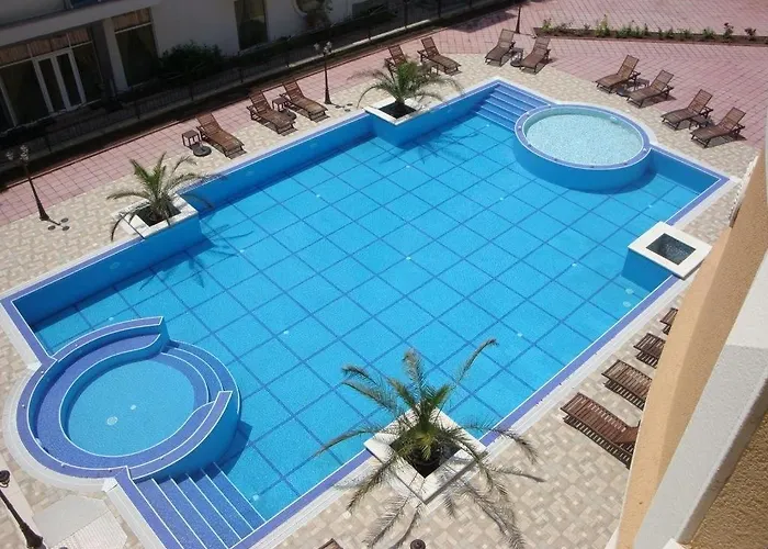 Апарт-отель Flora Beach Private