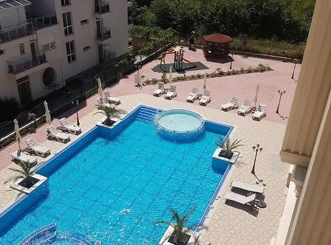 Flora Beach Private * Поморие