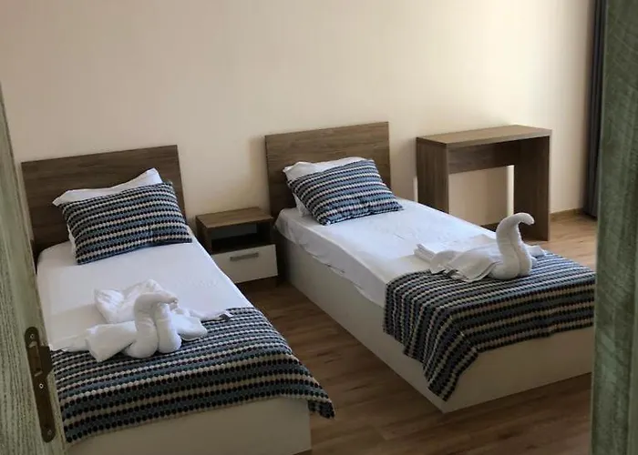 Апарт-отель Flora Beach Private *