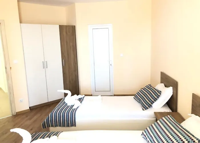 Flora Beach Private Поморие